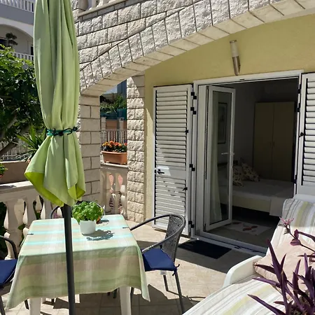 Appartement Domora *