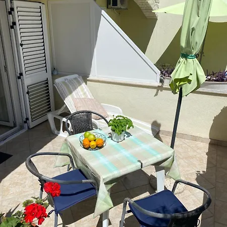 Domora Appartement *