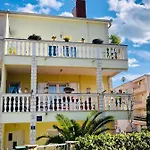 Domora Lägenhet Trogir