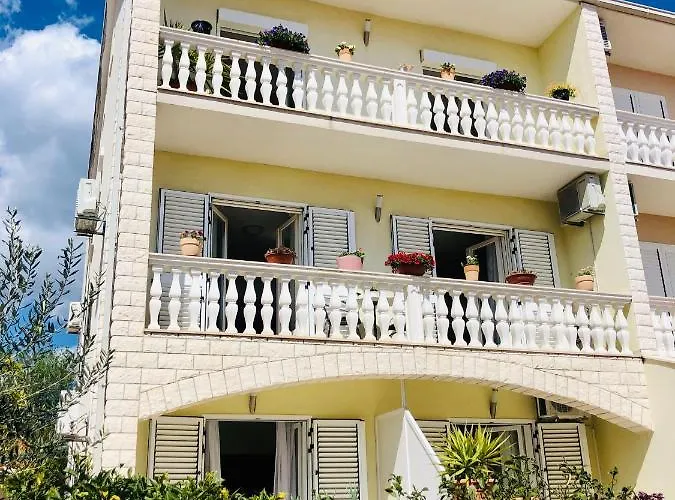 Domora Apartman *